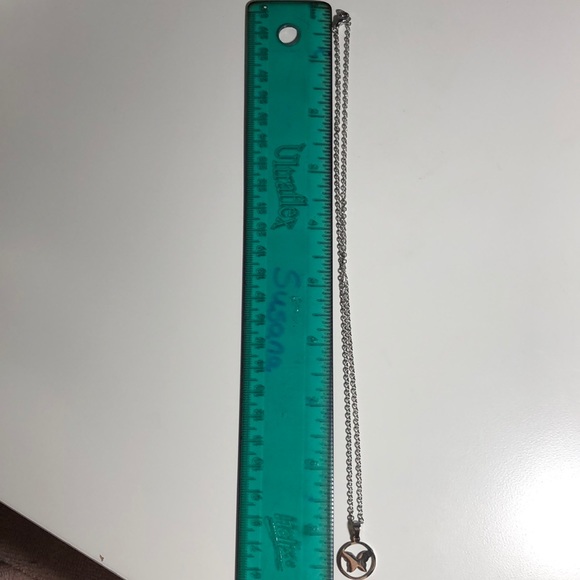 Delicate butterfly 🦋 Earrings and necklace set - Picture 8 of 8